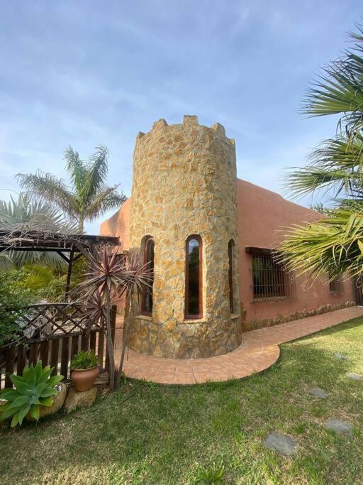 House Near Conil With A Tropical Garden And Pool Holiday home *